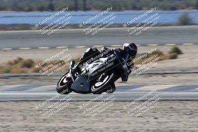 media/Nov-16-2025-Race Pace (Sun) [[8c5fa54630]]/Verified Riders/3-Turn 14 (1045am)/